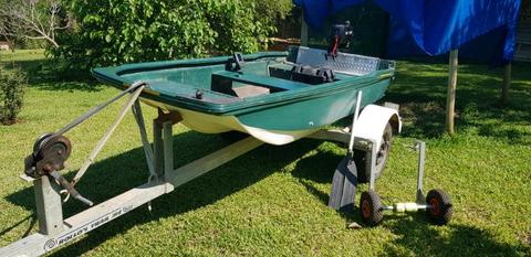 Tiger 8 Boat