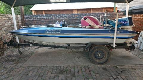 140 ho johnson speed boat for sale