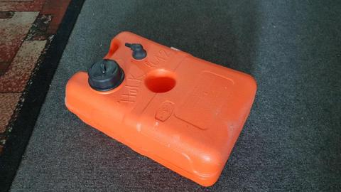 12 L outboard fuel tank