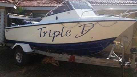 IMMACULATE Ace craft 18,6 on a very nice trailer and two Yamaha 70 hp Trim tilt motors