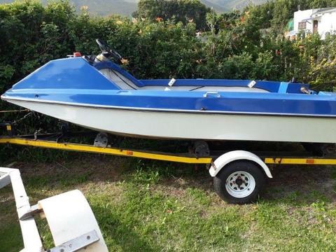3.8m Bass boat. River or lagoon boat