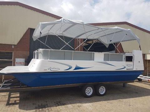 BEAUTIFUL & SPACIOUS 24FT UNITY DECKBOAT on Trailer