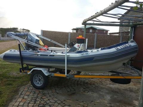 Stingray 4.5 Meter Semi-Rigid Rubber Duck
