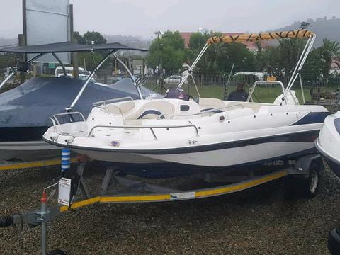 Pazzaz Deck boat fitted with 2012 Yamaha 150 Four Stroke Motor