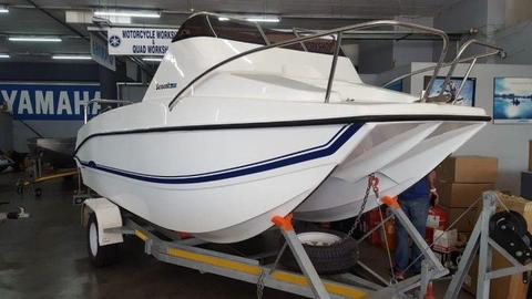 New SeaCat 565 FC Offshore Fishing Boat with 2 x Yamaha 70 HP 4stroke outboard engines - Linex Yam