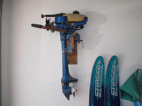 2hp Suzuki outboard motor