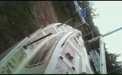 I do fiberglass repairs