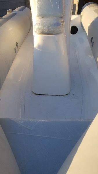 4.2m semi rigid like new with steering