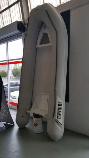 Gemini Waverider 380 Yacht Tender with 1100 D/Tex Hypalon Tubes