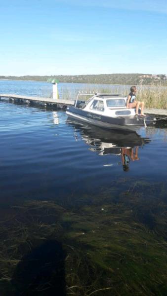Sportmans cabin with motor