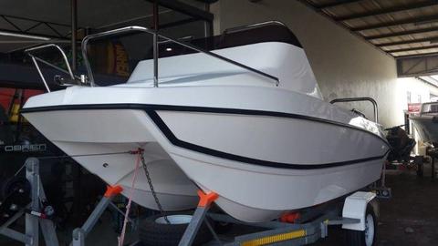 Seacat 510 Blast with 2 x Yamaha Outboards on Trailer ( Brand New )
