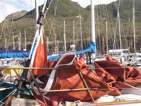 Sailing yacht head sails