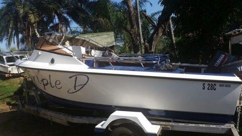 IMMACULATE Ace craft 18,6 on a very nice trailer and two Yamaha 70 hp Trim tilt motors