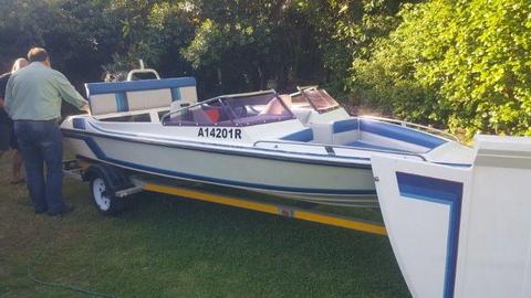 16ft Boat For sale with 120 HP Johnson