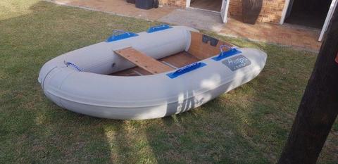 Rubber duck 2.6m with 5hp mariner