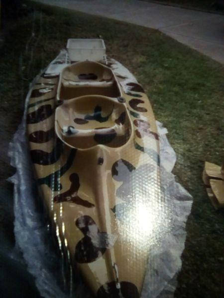 Tomcat canoe