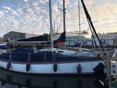 Astove 30 sailing yacht