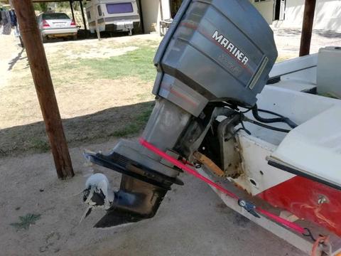 Ski boat with 75hp trim and tilt