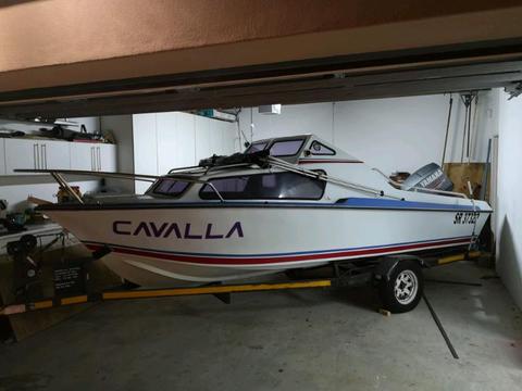 17ft Cabin Boat Yamaha 85 TnT