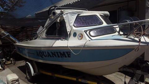 16 ft Coast craft cabin boat with 90 autolube Yamaha