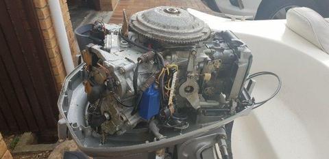 Dominator speedboat with 90 evinrude