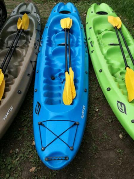 Fluid Synergy Kayak including Paddles R7500 EACH