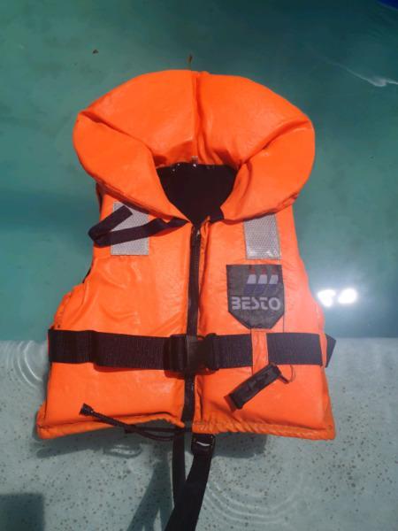 Kids life jacket