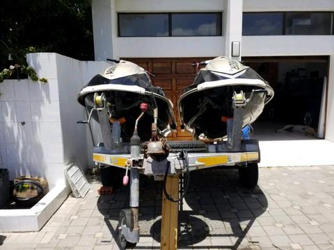 2x Yamaha VX1100 Cruiser Waverunners