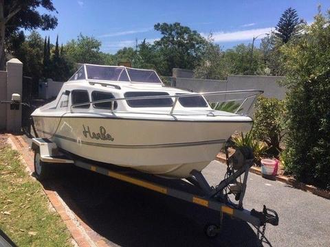 Cabin Boat with 70hp in excellent condition
