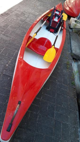 Trapper Canoe (Used), Incl Paddles and Lifejackets