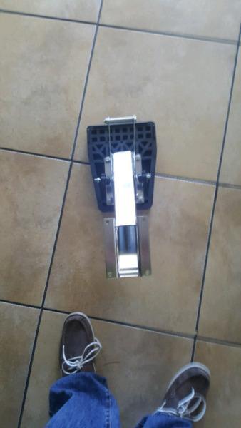 Outboard transom mounting bracket up to 15 hp