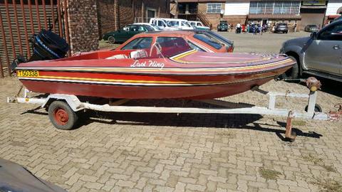 Speed boat