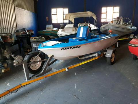 Lagoon boat