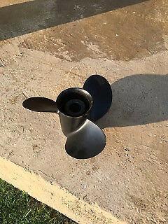 19 PITCH MERCURY PROPELLER