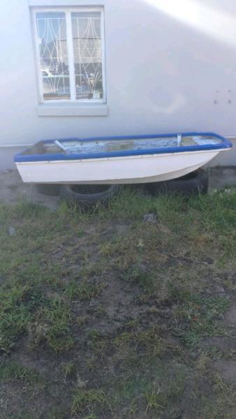 Dingy boat with Motor