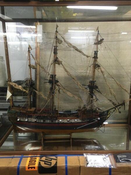 Model Ship - Saint-Geran