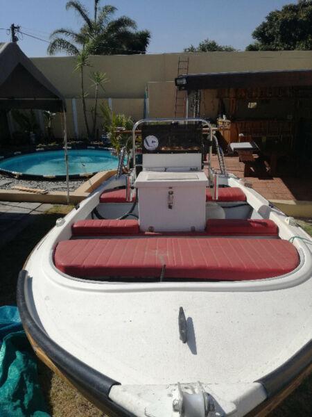 4.7m Ski Craft with 2 x40hp Parsuns