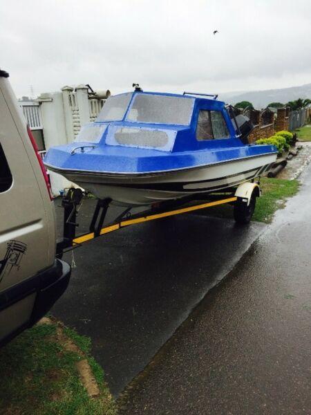 Bargain!!! Cabin boat on trailer with Suzuki 40 autolube