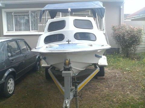 boat for sale with accessories