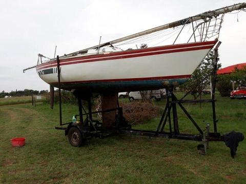 21 foot Kid Yacht for sale with 4hp Mariner outboard neg