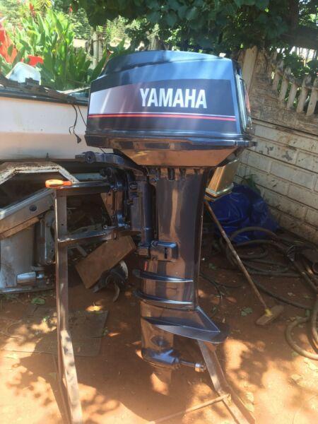 40hp yamaha outboard motor long shaft ,  