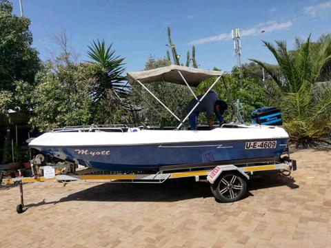 speed boat  