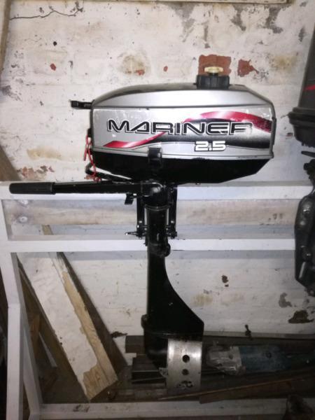 2.5hp Mariner Outboard Engine  