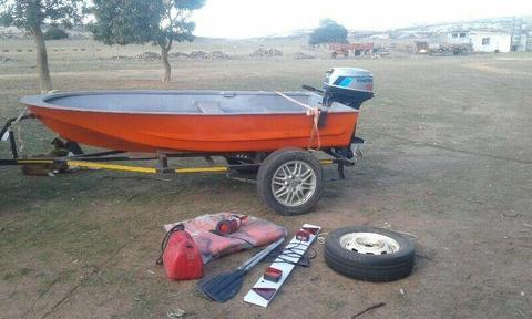Small fishing boat for sale R4000.00 