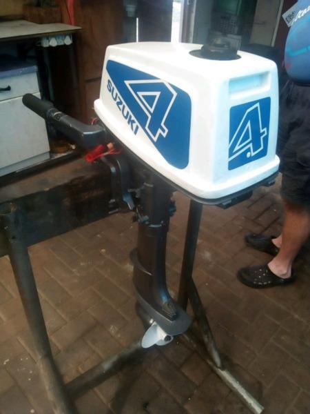 4Hp Suzuki outboard motor for sale  