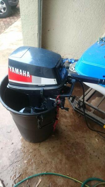 8HP Yamaha outboard (8CM - 6G1) 