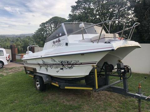 Supercat 520 with 2 x Honda 50 HP 4 strokes 