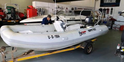4.7m cat haul rubber duck 