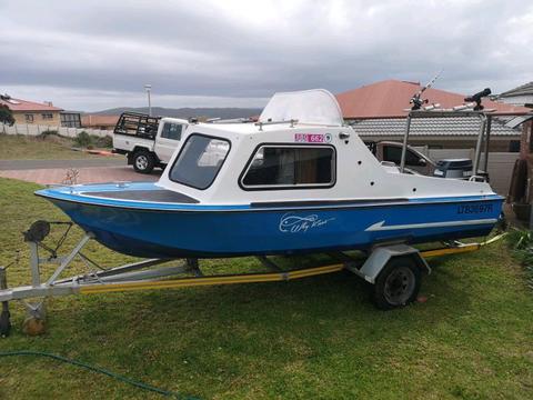 Cabin Boat For Sale 30Hp Yamaha 