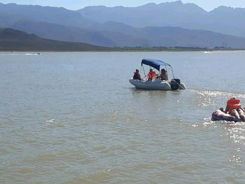 Rubber duck by mercury with 25hp mercury 